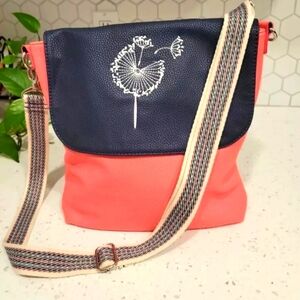 Thirty-one Navy Faux Leather Crossbody Canvas Strap With blue Attachment
